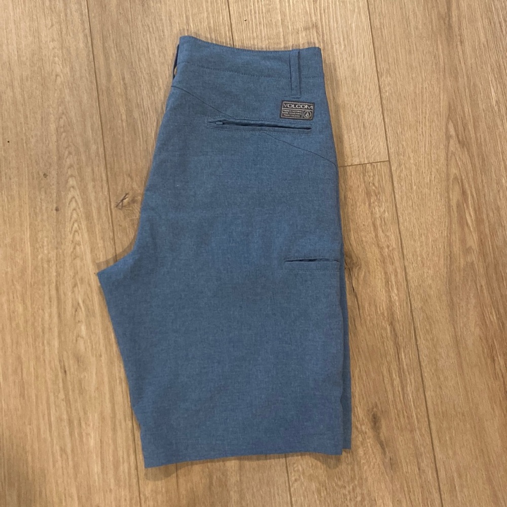 Volcom Boys shorts 29 XL